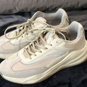 MEN ZARA SHOES SIZE 10